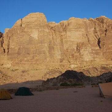 Wadi Rum a Mallos de Riglos